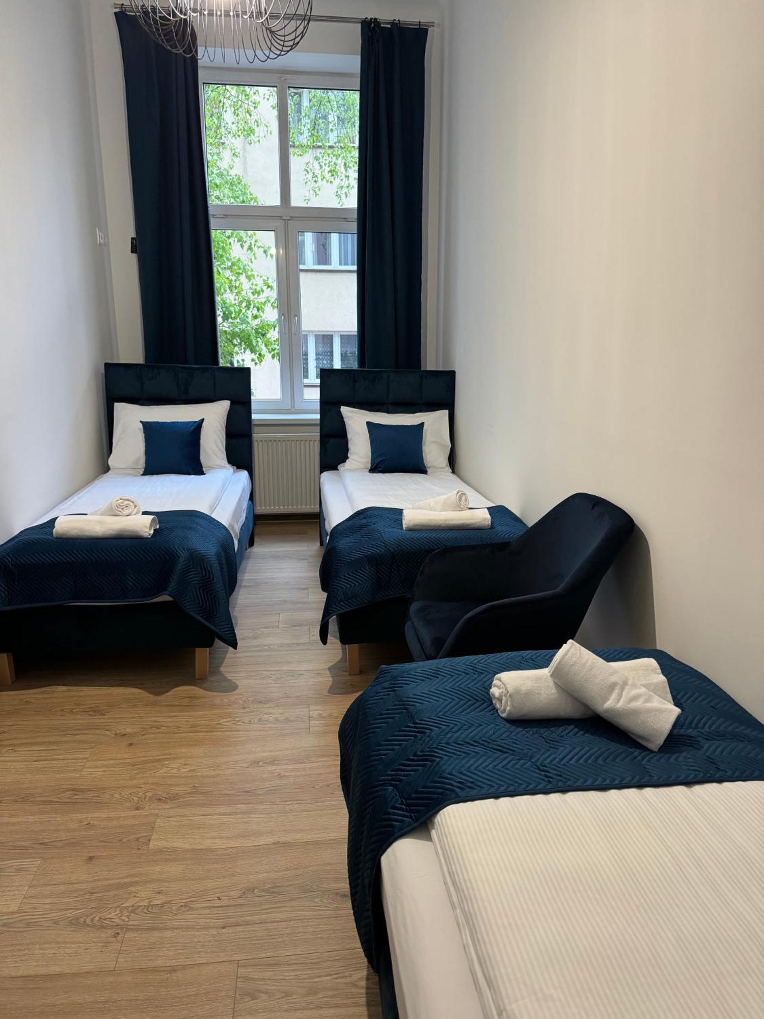 Iris Aparthotel Красков Екстериор снимка