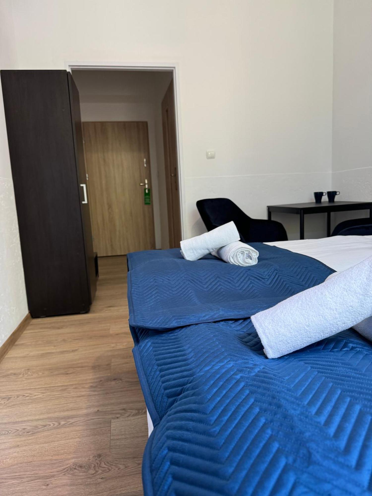 Iris Aparthotel Красков Екстериор снимка
