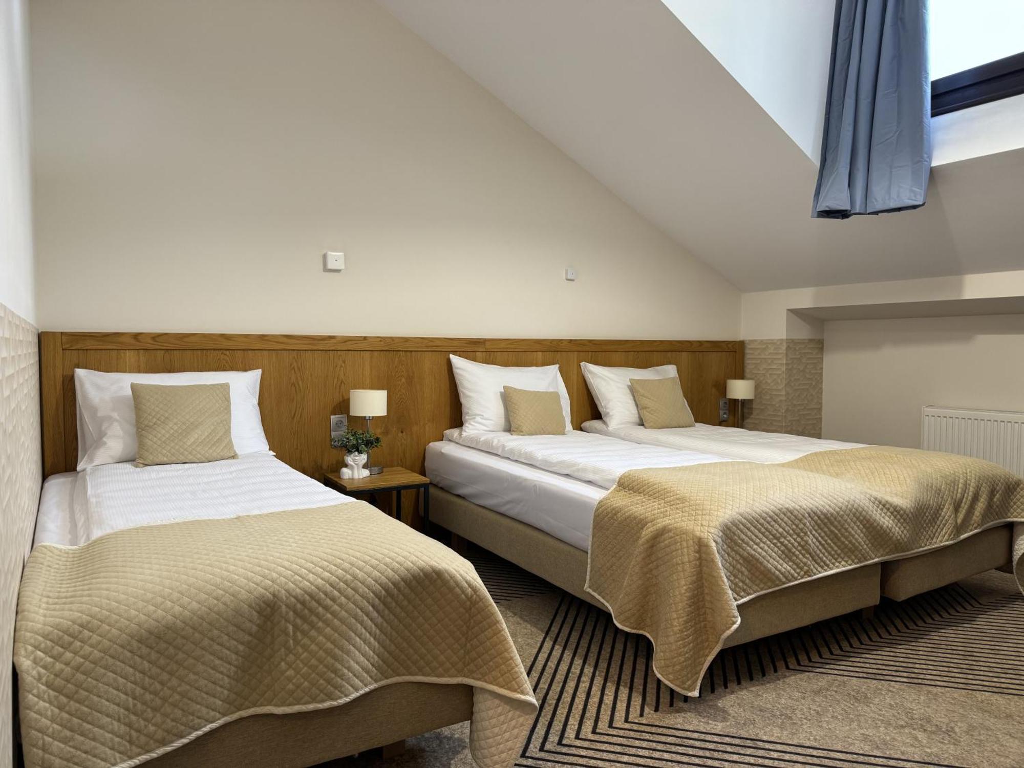 Iris Aparthotel Красков Екстериор снимка